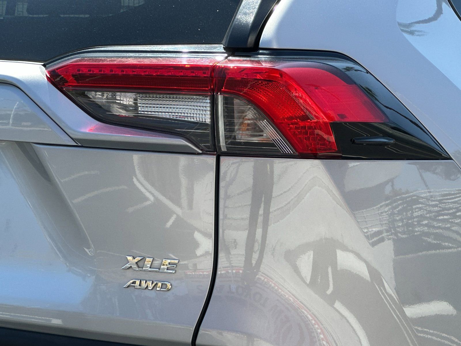 Used 2025 Toyota RAV4 XLE w/ Convenience Package AWD/4WD image 25