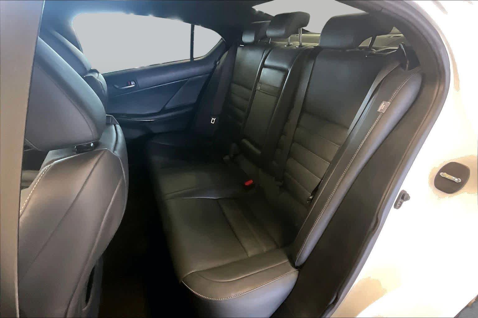 Used 2024 Lexus IS 350 F Sport w/ Navigation Package RWD image 20