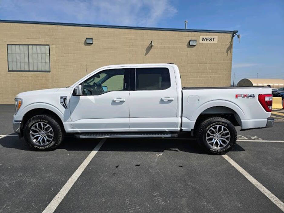 Used 2021 Ford F150 Lariat w/ FX4 Off-Road Package AWD/4WD image 2