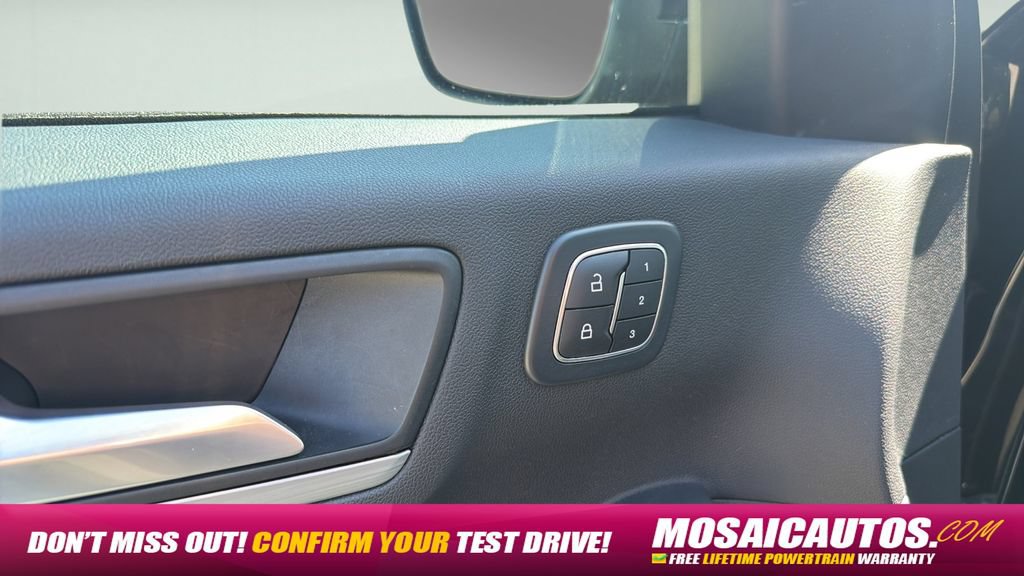 Used 2023 Ford Escape Platinum AWD/4WD image 27