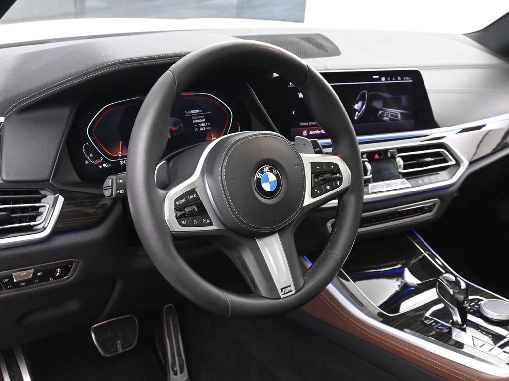 Used 2020 BMW X5 xDrive40i w/ M Sport Package image 28