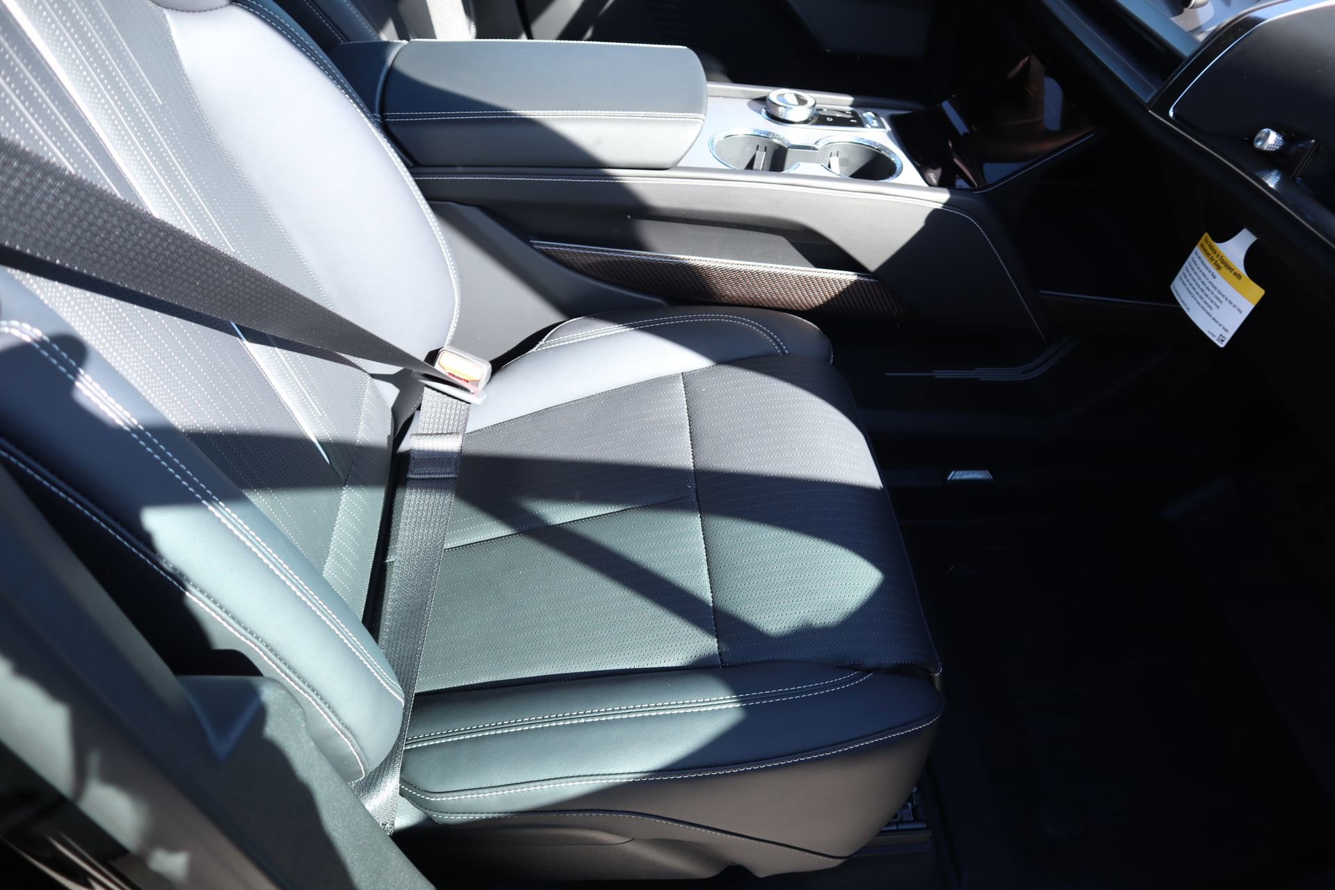 New 2026 Cadillac Vistiq Sport image 14