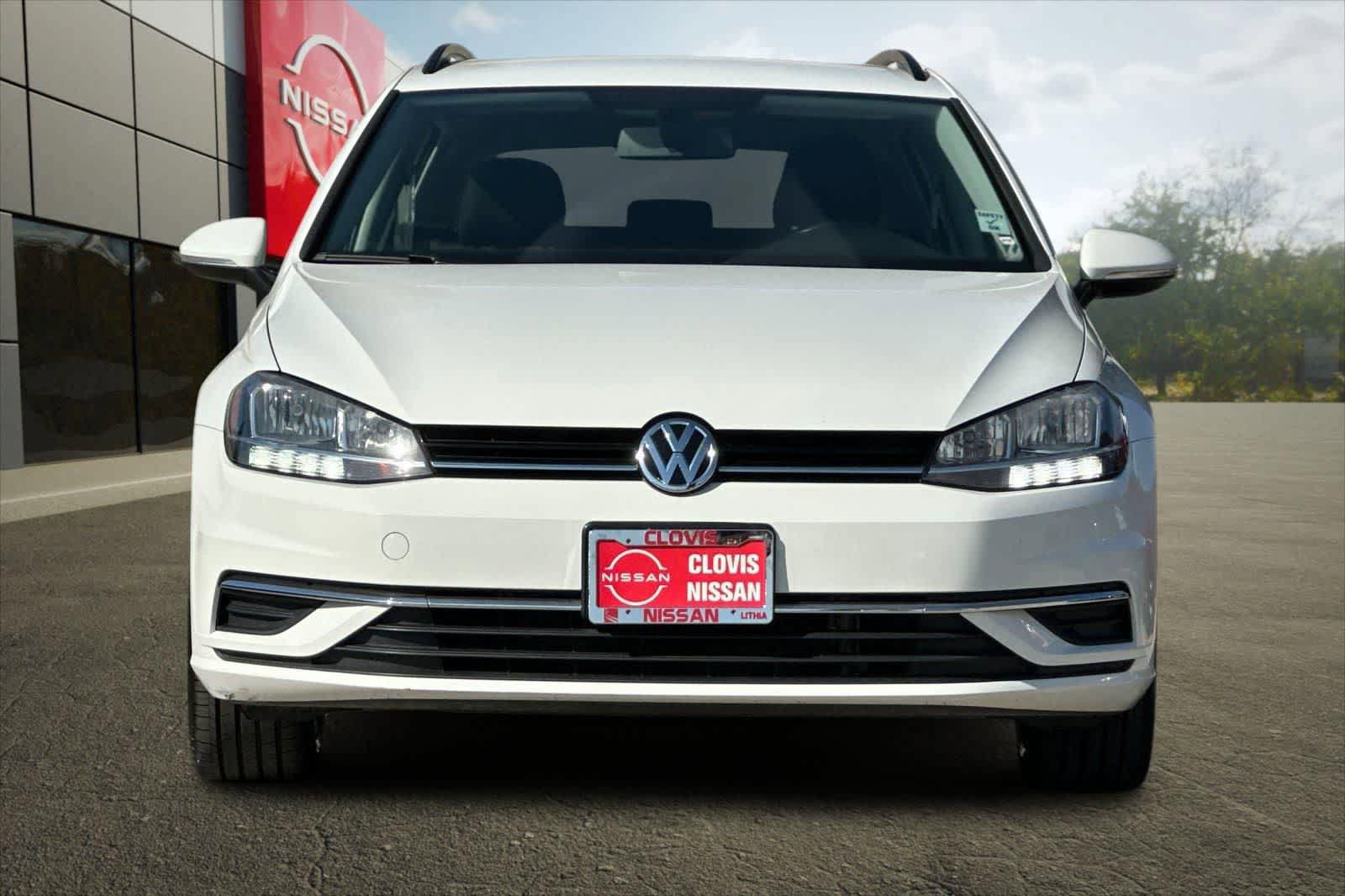 Used 2019 Volkswagen Golf S image 11