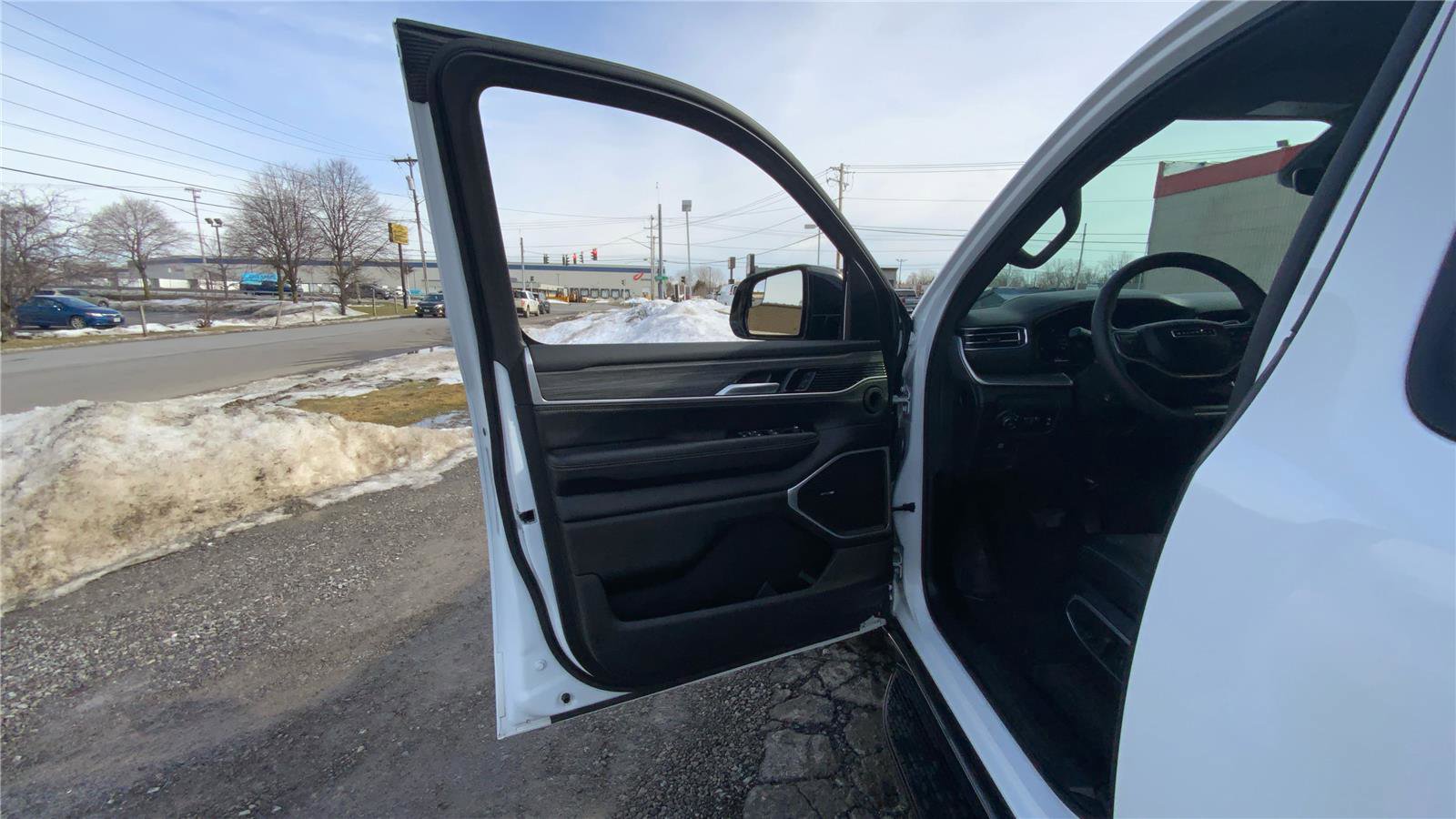 Used 2024 Jeep Wagoneer Series III AWD/4WD image 20