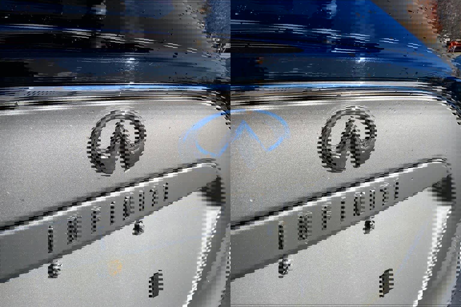 Used 2018 INFINITI QX30 Premium w/ Cargo Package image 32