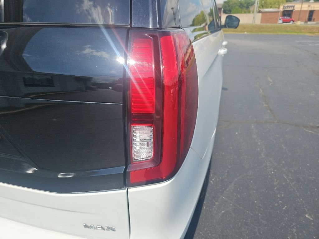 Used 2025 Ford Expedition Max Active AWD/4WD image 6