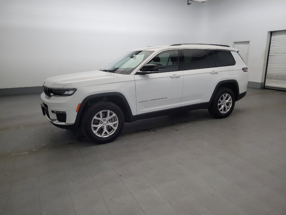Used 2022 Jeep Grand Cherokee L Limited w/ Luxury Tech Group II image 2