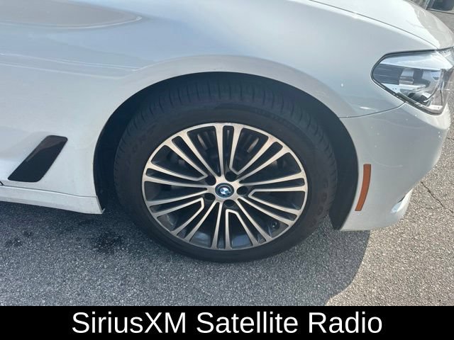 Used 2018 BMW 530e xDrive AWD/4WD image 5