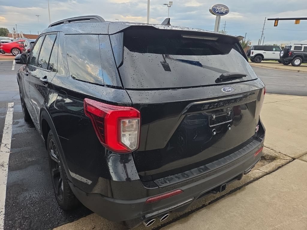 Used 2024 Ford Explorer ST w/ Equipment Group 401A AWD/4WD image 11