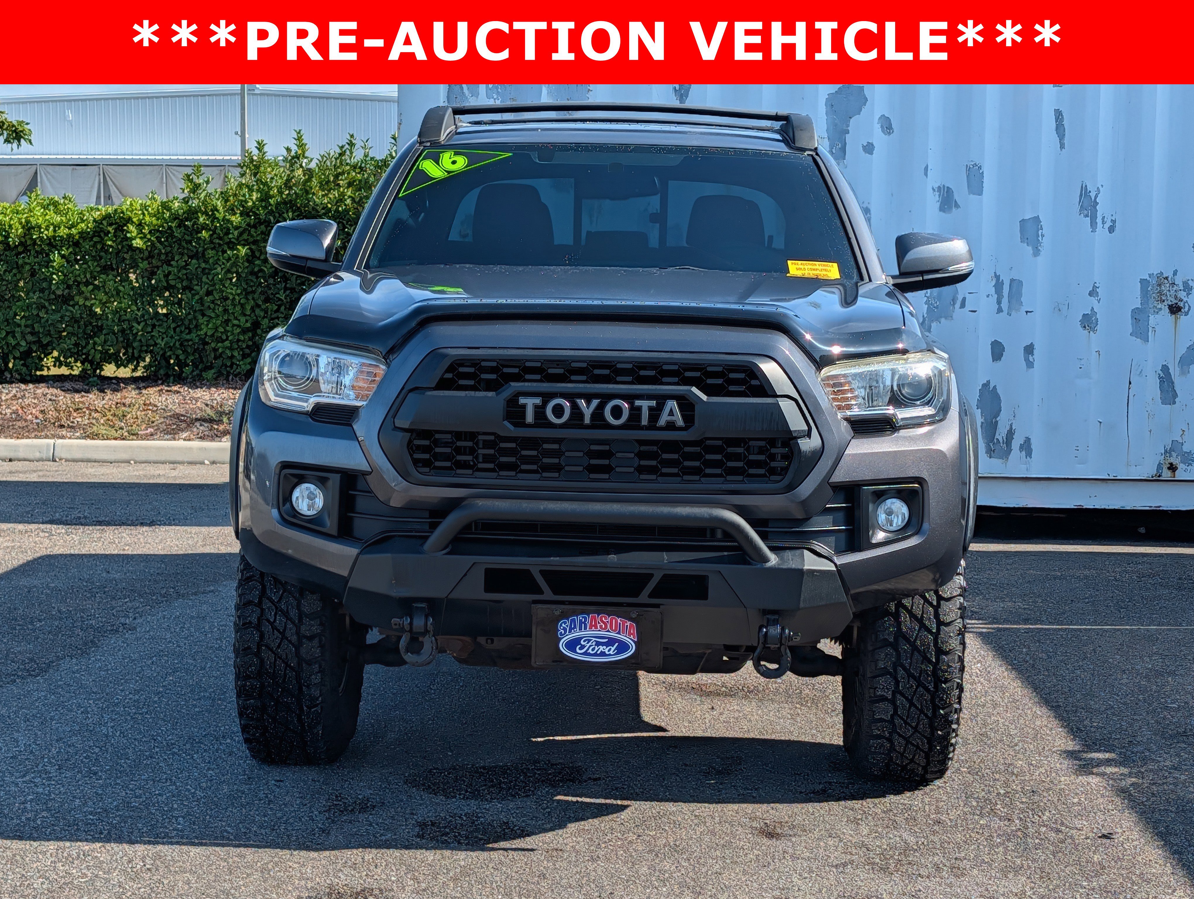 Used 2016 Toyota Tacoma TRD Off-Road w/ Premium & Technology Package AWD/4WD image 8