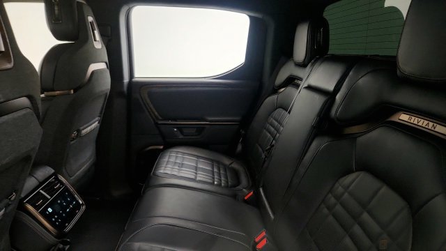 Used 2026 Rivian R1T Premium Tri AWD/4WD image 42