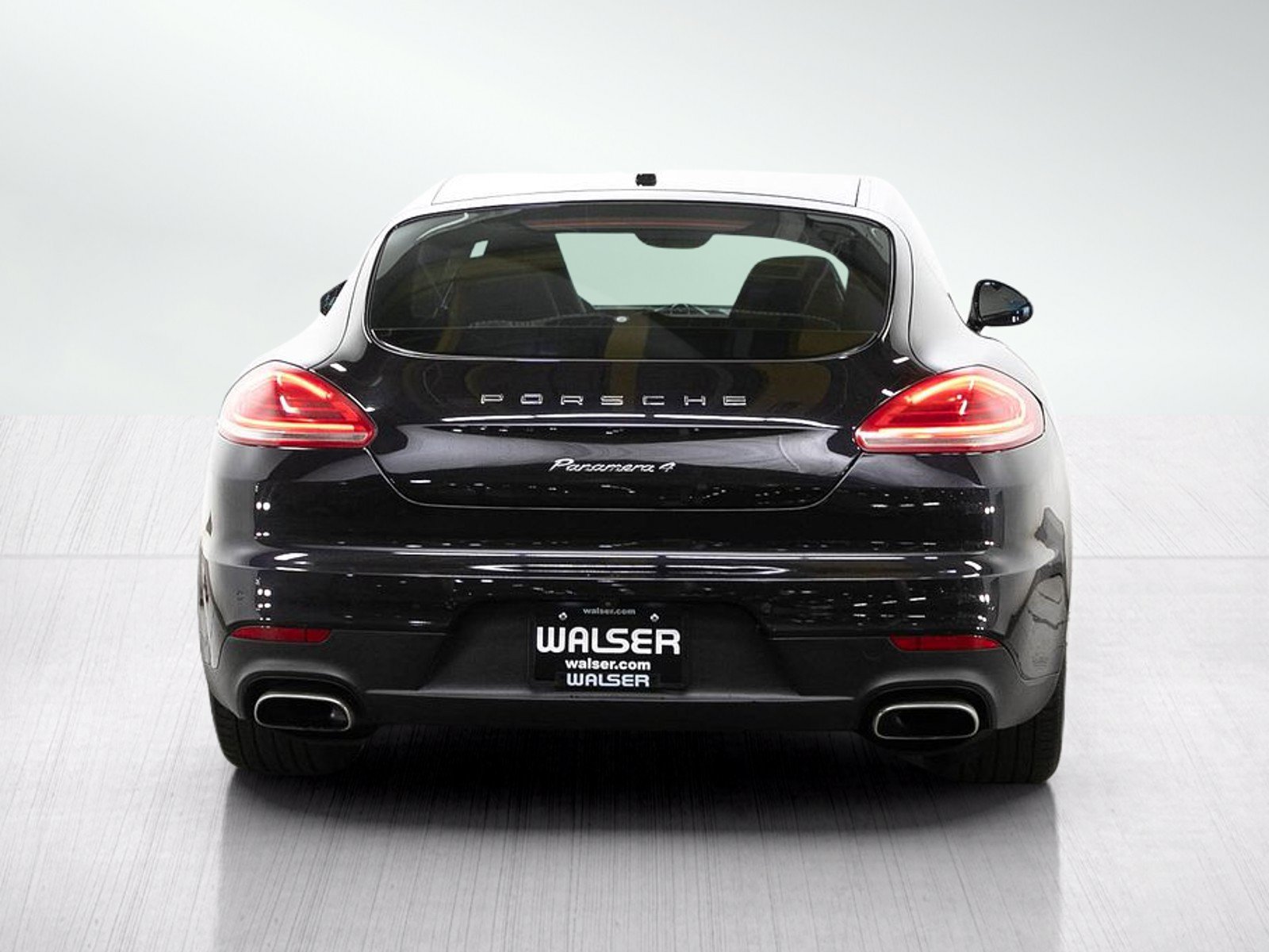 Used 2014 Porsche Panamera 4 w/ Bose Audio Package AWD/4WD image 5