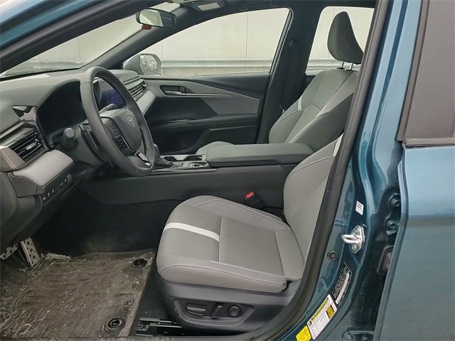 Certified 2025 Toyota Camry SE image 11