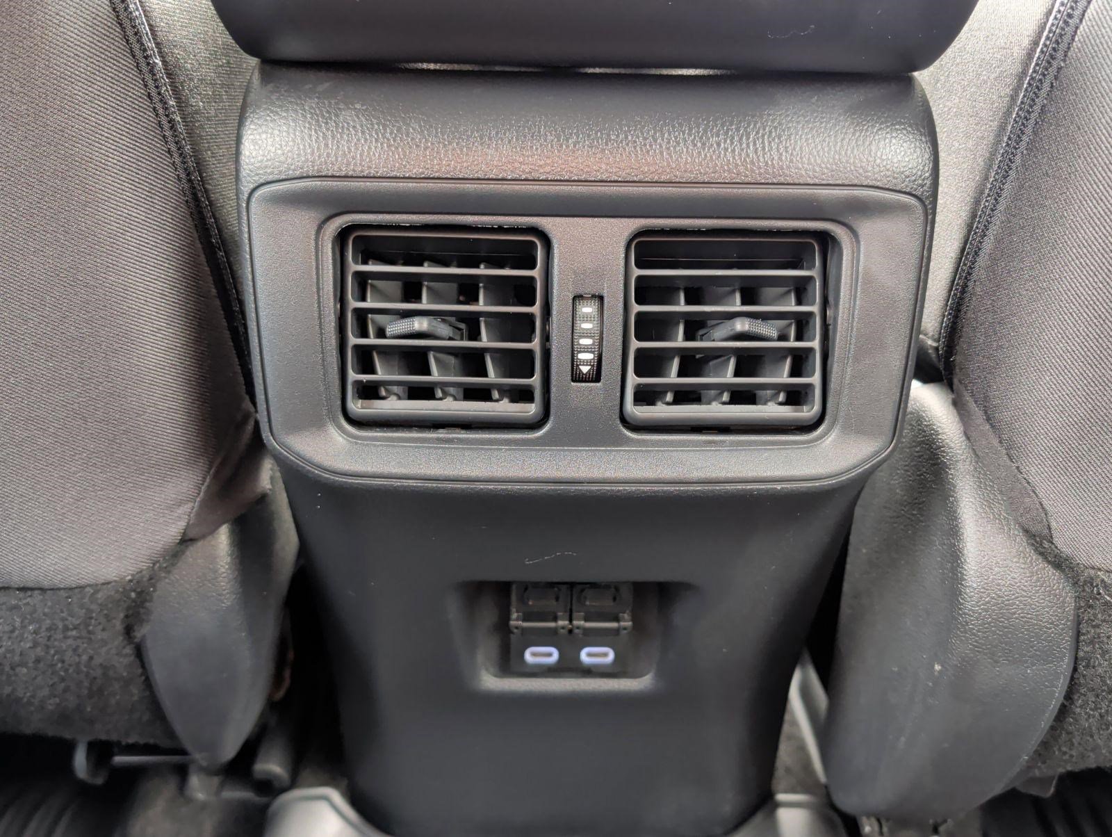 Used 2024 Toyota RAV4 XLE FWD image 25