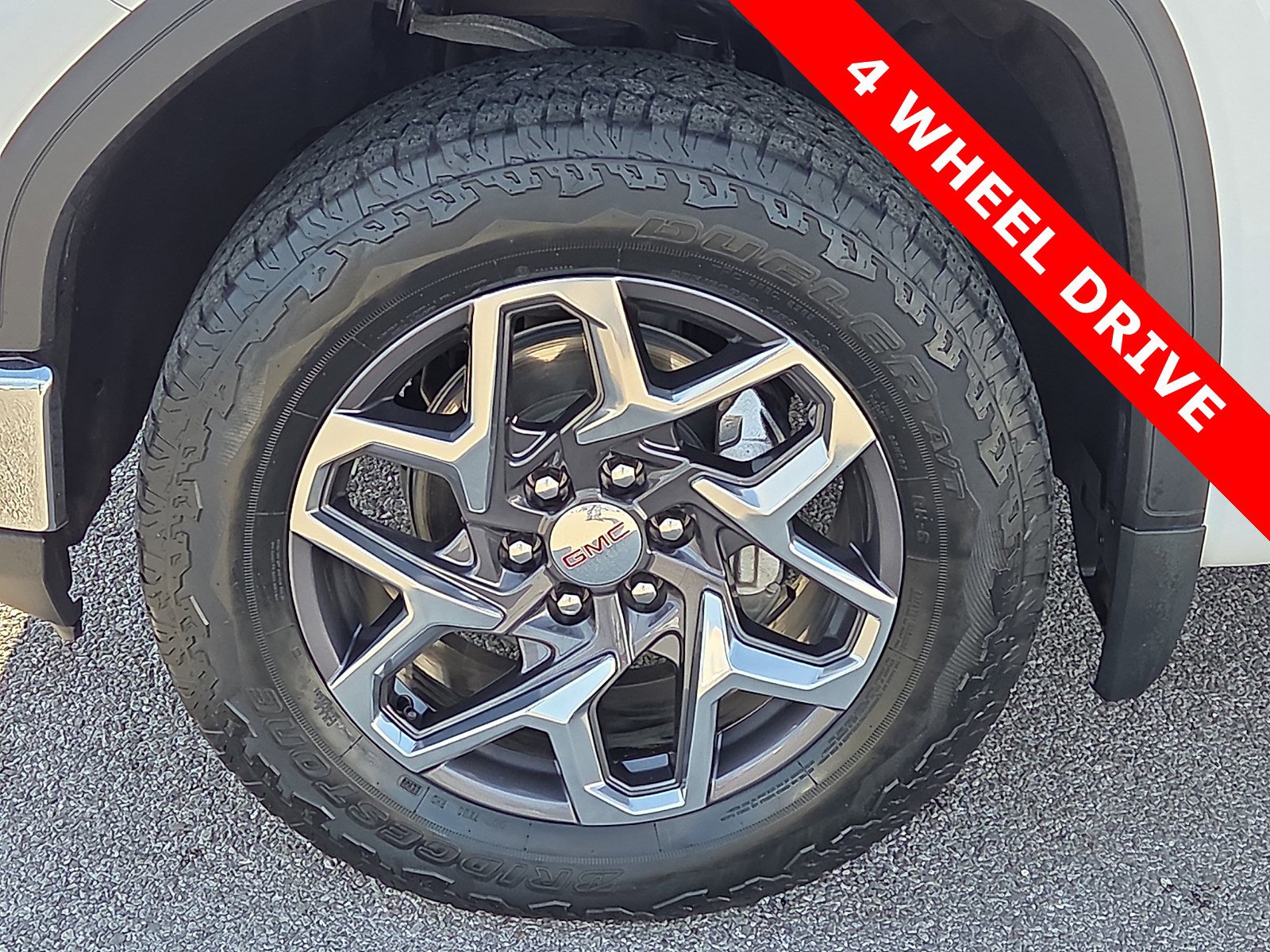 Used 2023 GMC Sierra 1500 SLT image 7