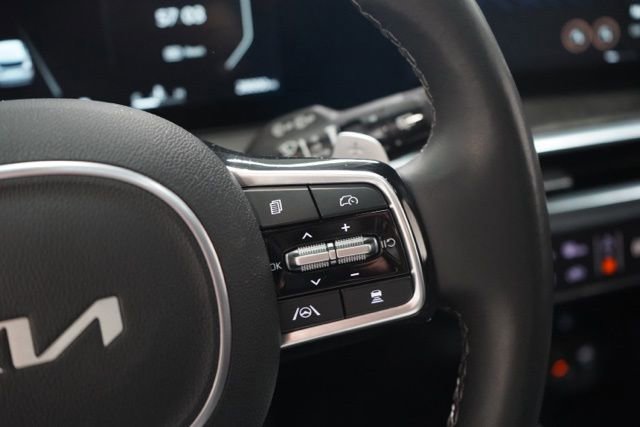 Used 2025 Kia Sorento SX Prestige image 24