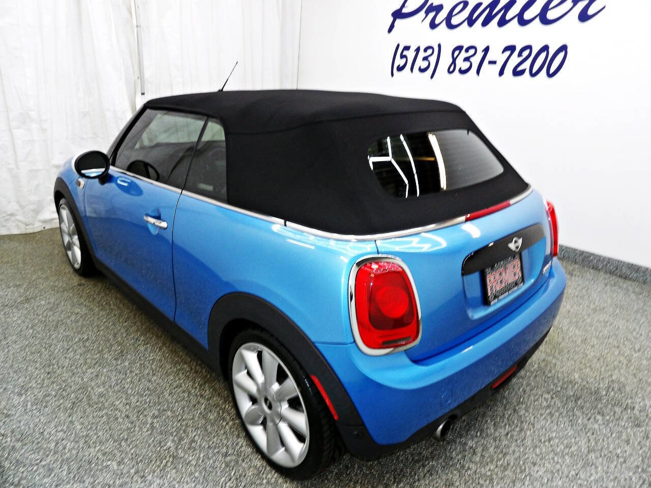 Used 2017 MINI Cooper Convertible image 4