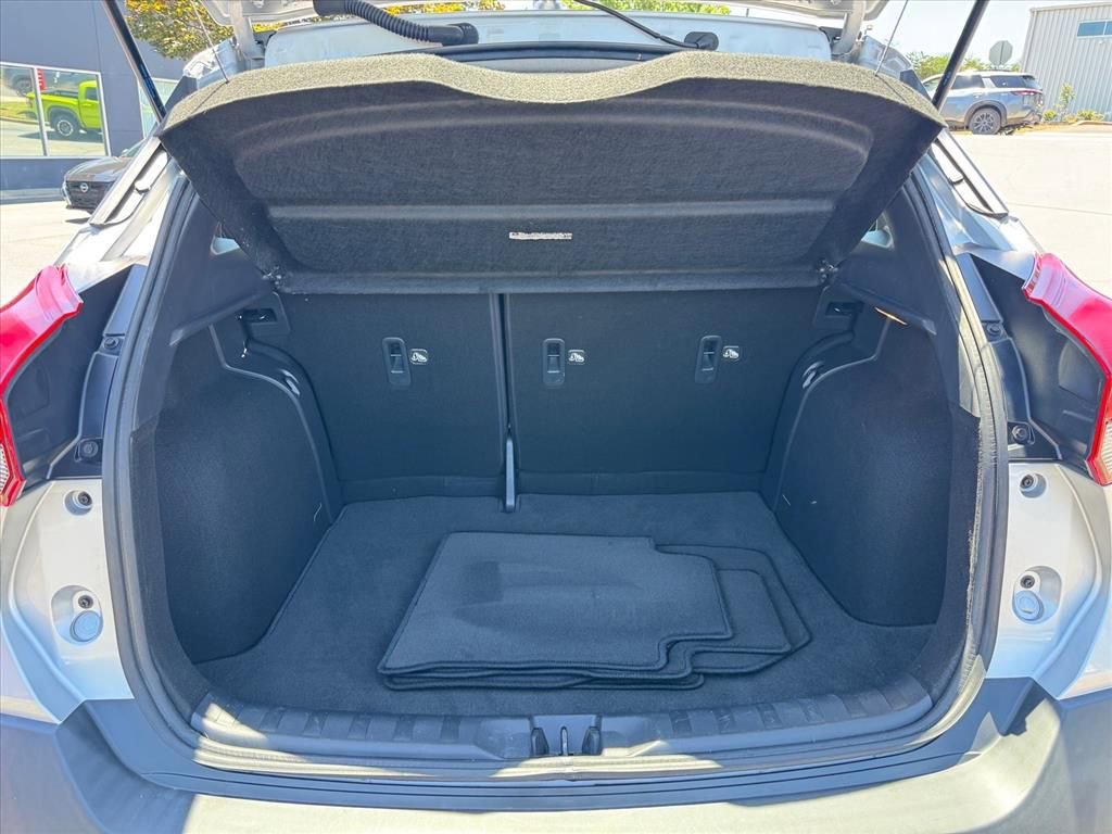 Certified 2020 Nissan Kicks SV FWD image 10