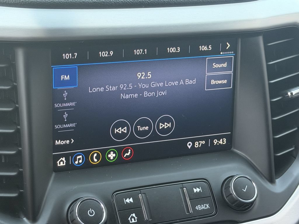 Used 2020 GMC Acadia SLE w/ Driver Convenience Package FWD image 17