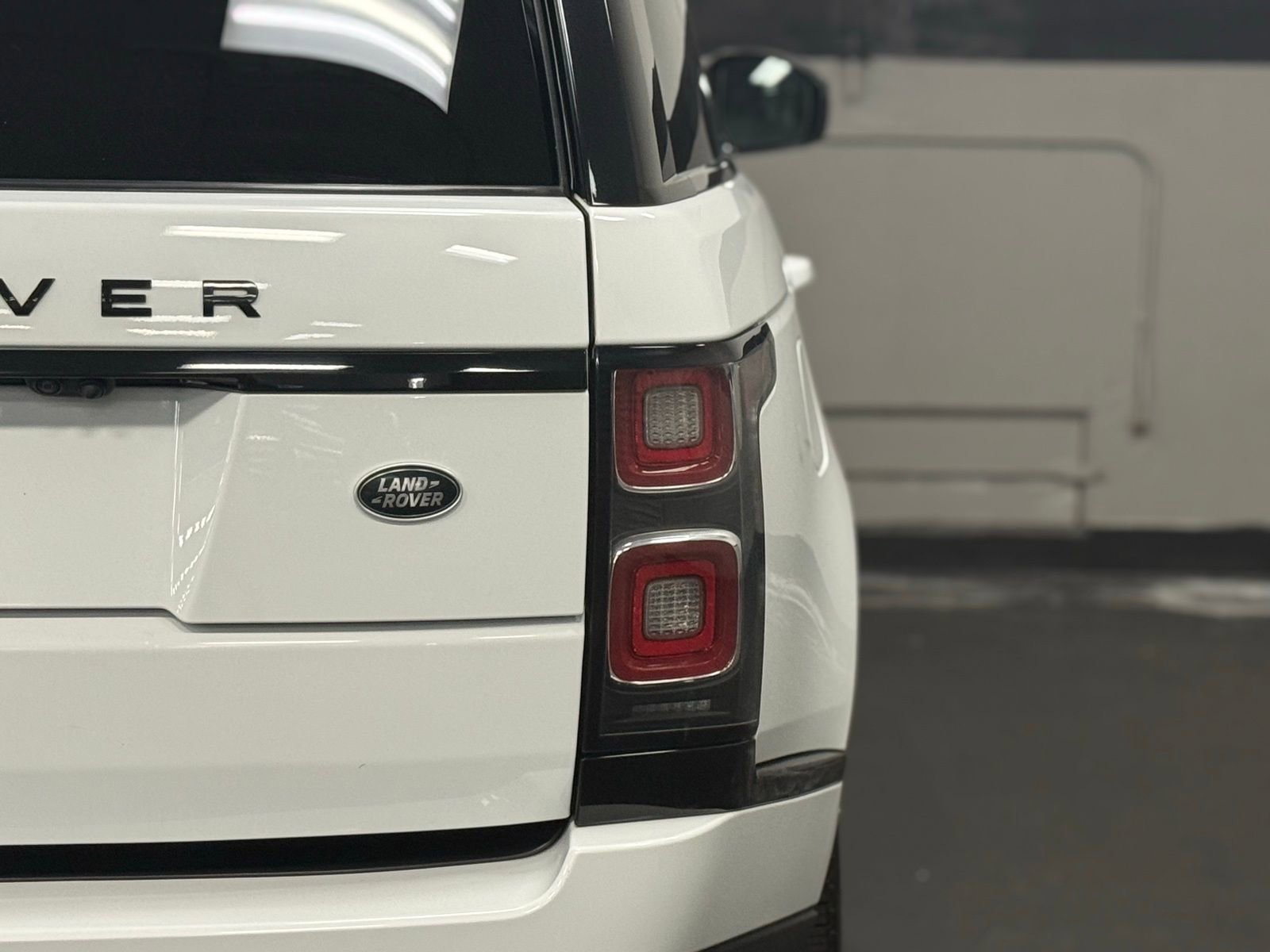 Used 2021 Land Rover Range Rover Westminster Edition image 11