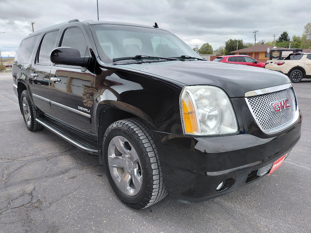 Used 2011 GMC Yukon XL Denali AWD/4WD image 4