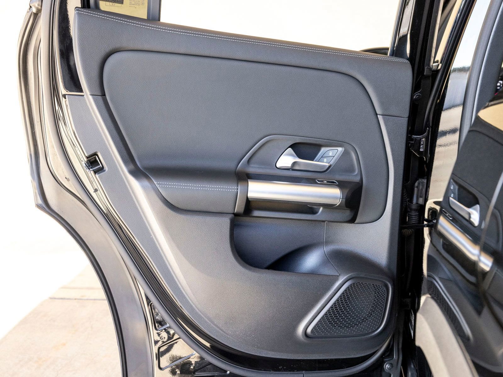 Used 2025 Mercedes-Benz GLA 250 image 21