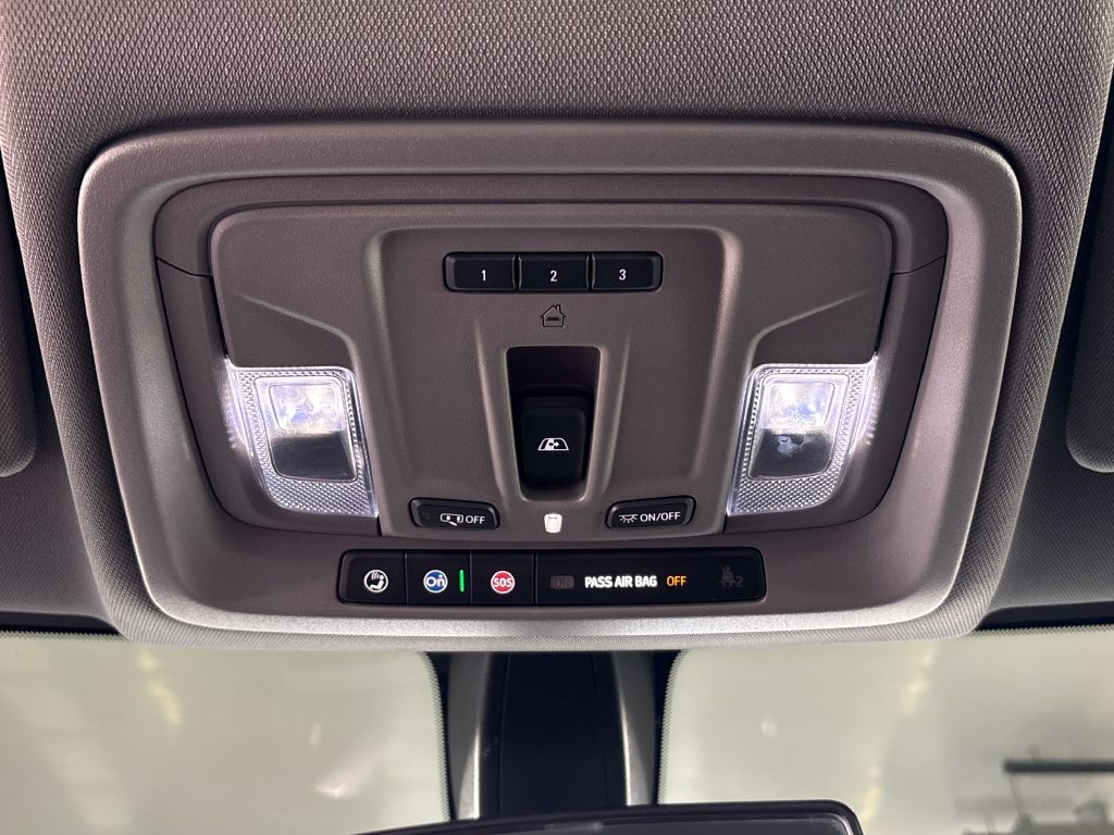Used 2021 Chevrolet Silverado 1500 LT Trail Boss w/ Convenience Package II AWD/4WD image 46