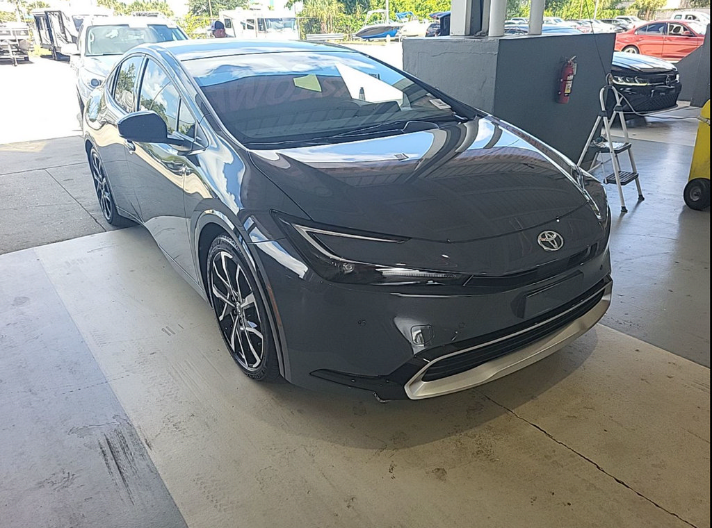 Used 2025 Toyota Prius Plug-In Hybrid FWD image 6