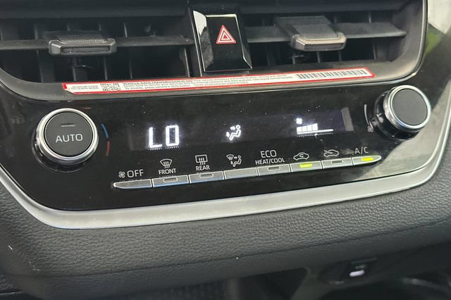 Used 2025 Toyota Corolla LE FWD image 22