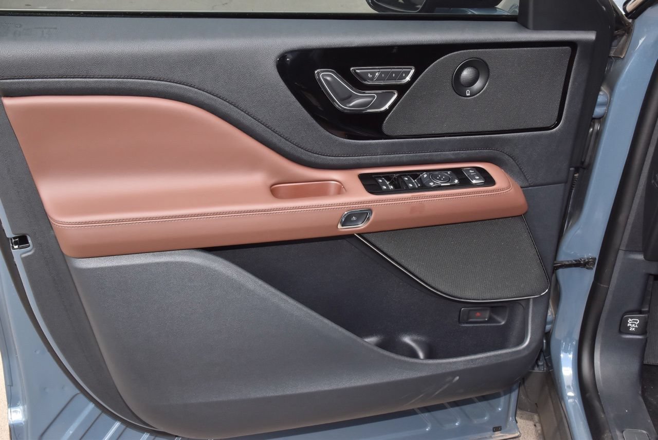 New 2026 Lincoln Aviator Reserve RWD image 36