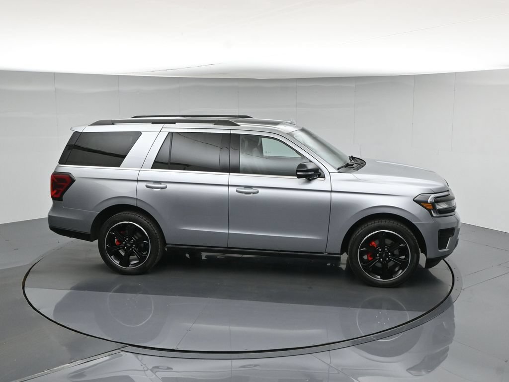 Used 2023 Ford Expedition Limited AWD/4WD image 58