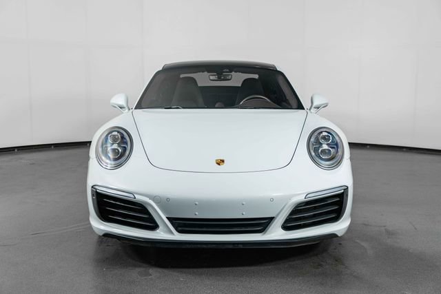 Used 2018 Porsche 911 Carrera 4S AWD/4WD image 3