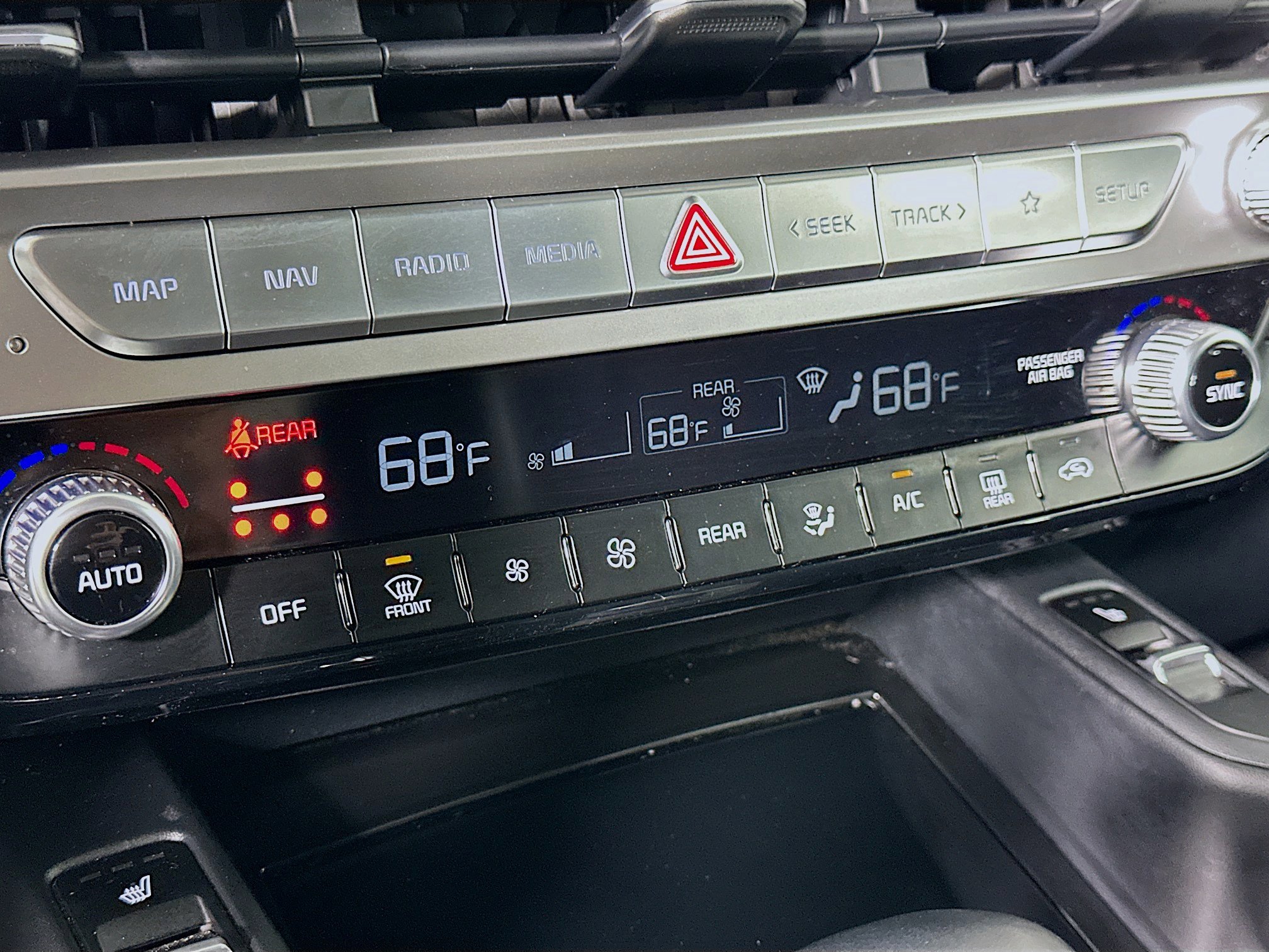 Used 2023 Kia Telluride S image 24