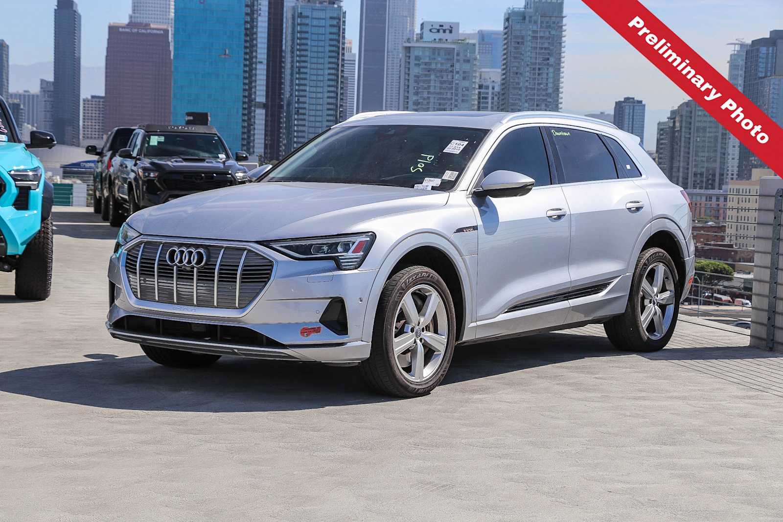 Used 2019 Audi e-tron Prestige w/ Prestige Package AWD/4WD image 1