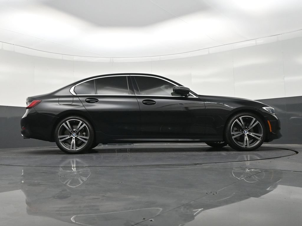 Used 2021 BMW 330i Sedan w/ Premium Package RWD image 28