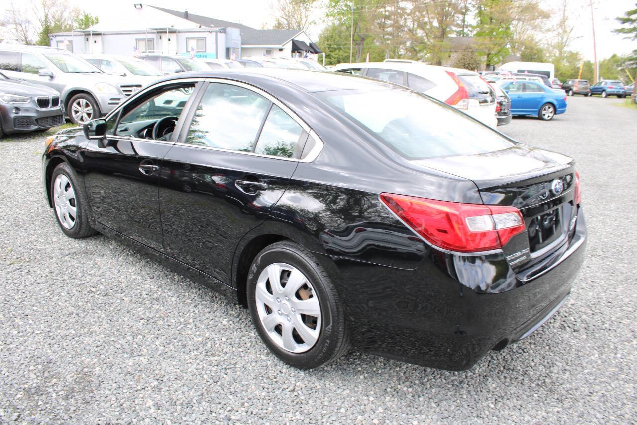 Used 2017 Subaru Legacy 2.5i AWD/4WD image 9