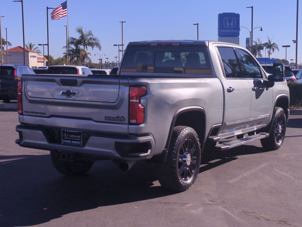Used 2024 Chevrolet Silverado 2500 High Country w/ High Country Premium Package image 6