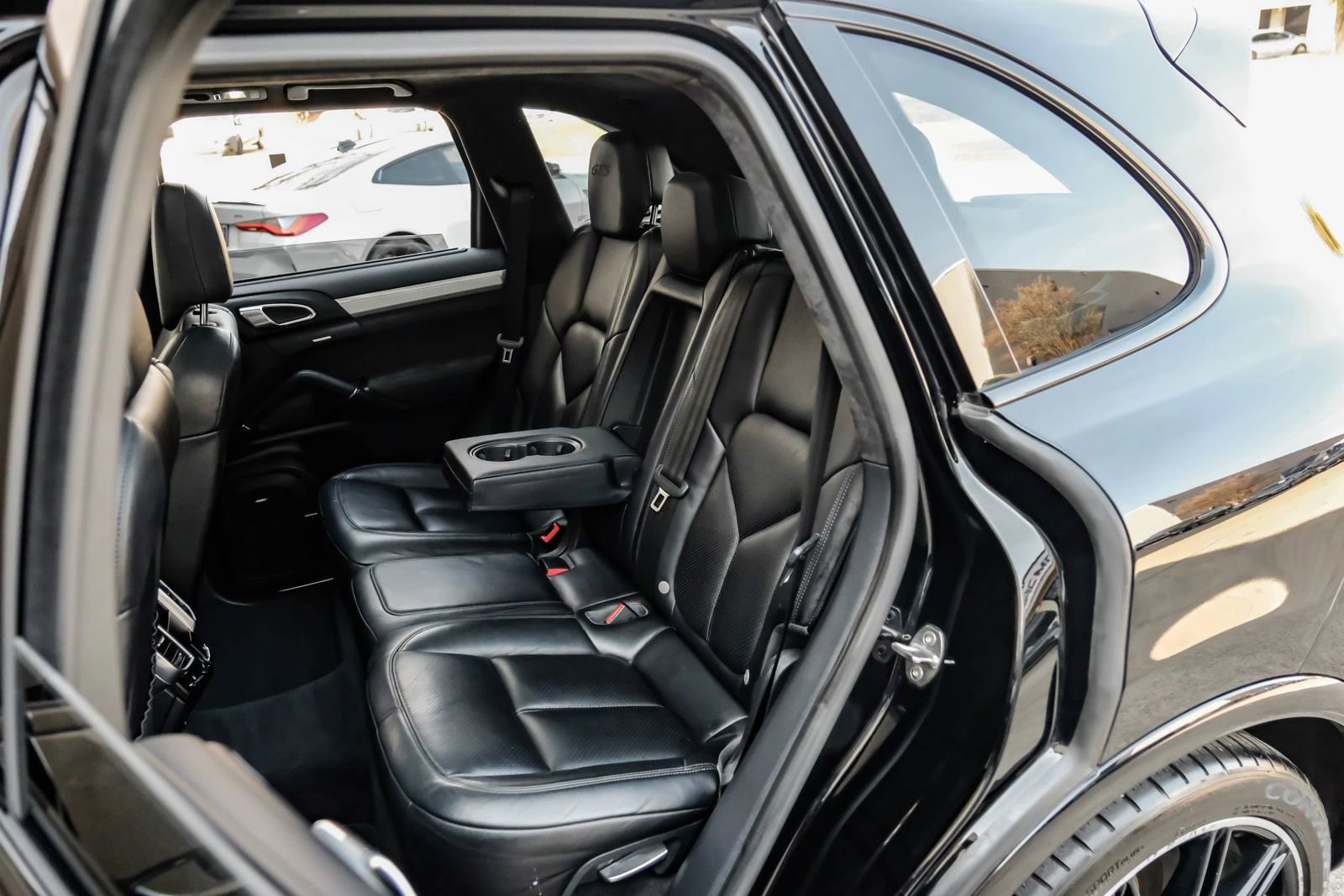 Used 2018 Porsche Cayenne GTS w/ Premium Package Plus image 42