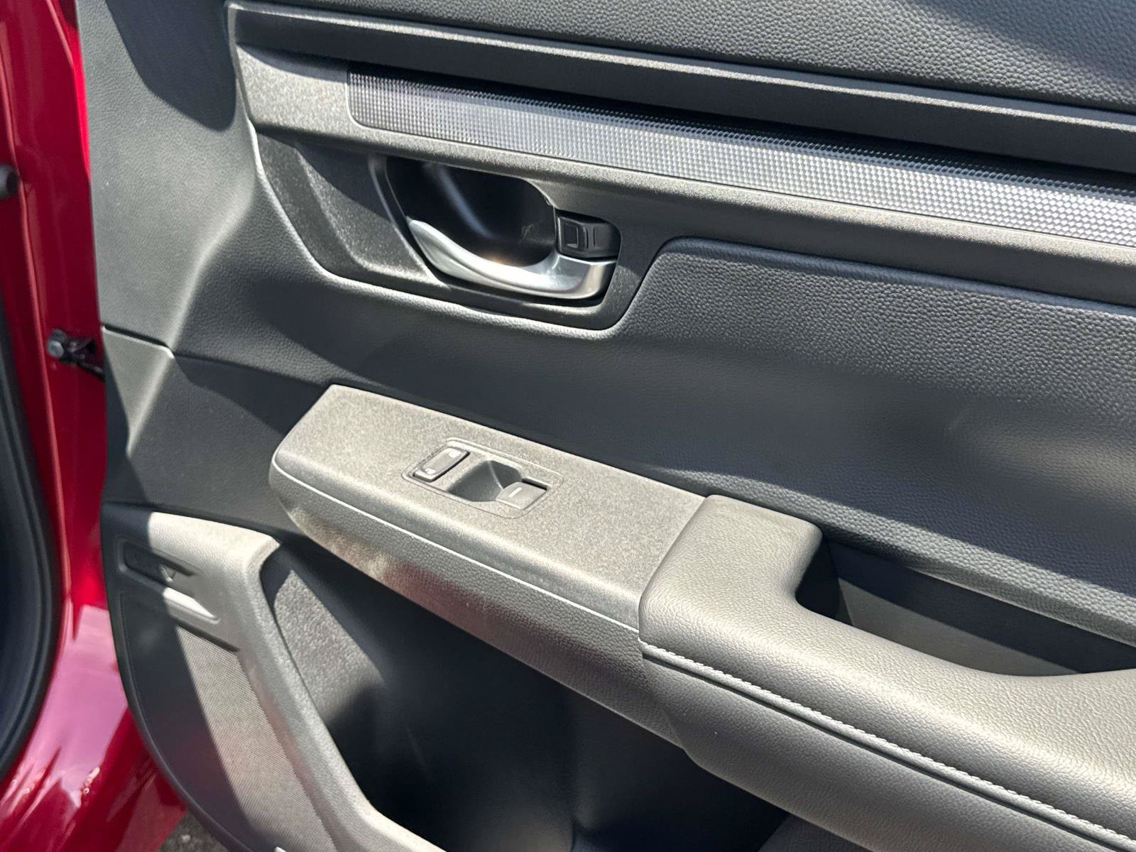 Certified 2025 Honda CR-V EX image 9