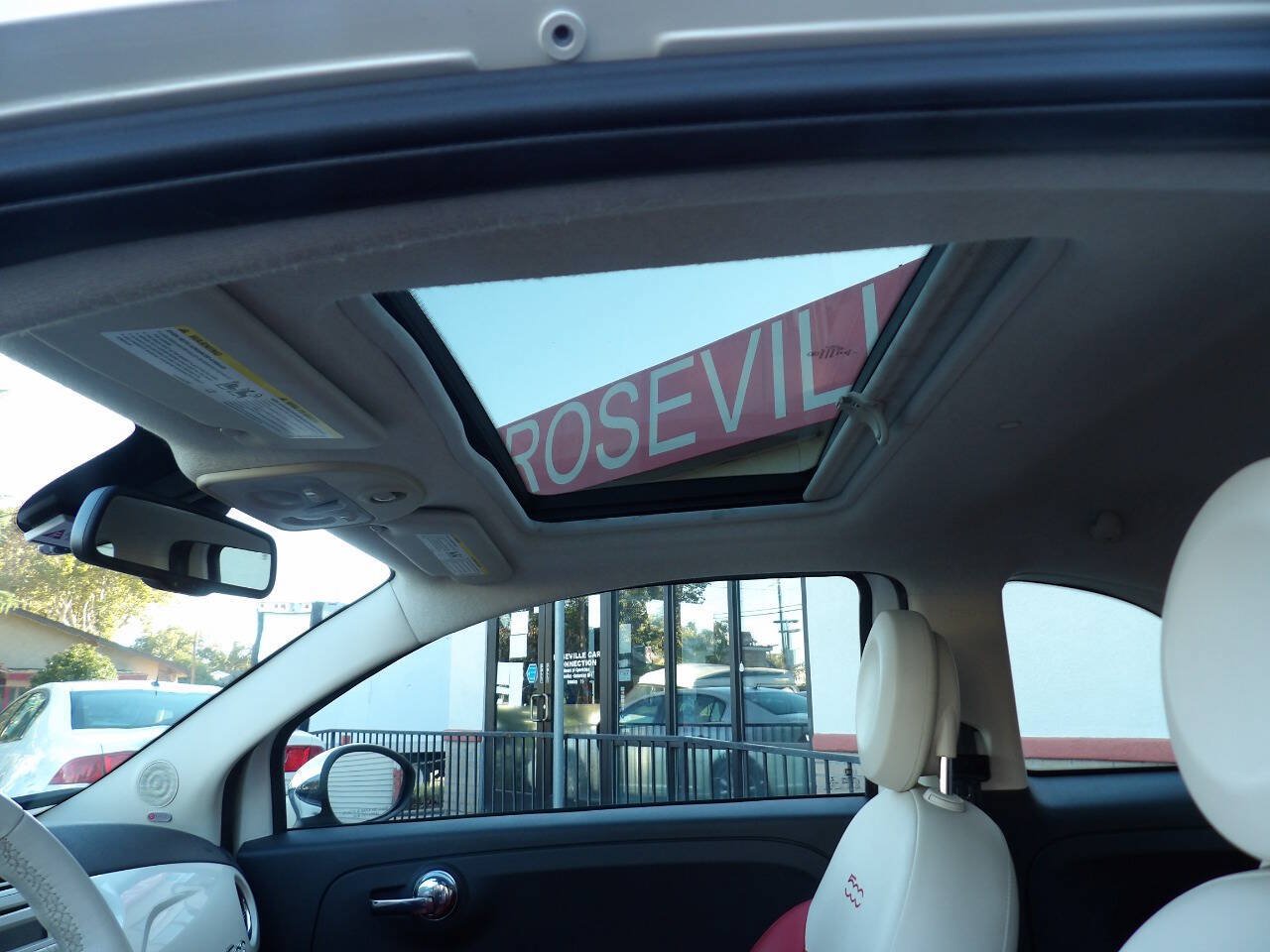 Used 2015 FIAT 500 Lounge w/ Luxury Leather Package FWD image 7