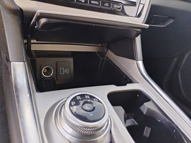 Used 2023 Ford Explorer XLT w/ Equipment Group 202A AWD/4WD image 25