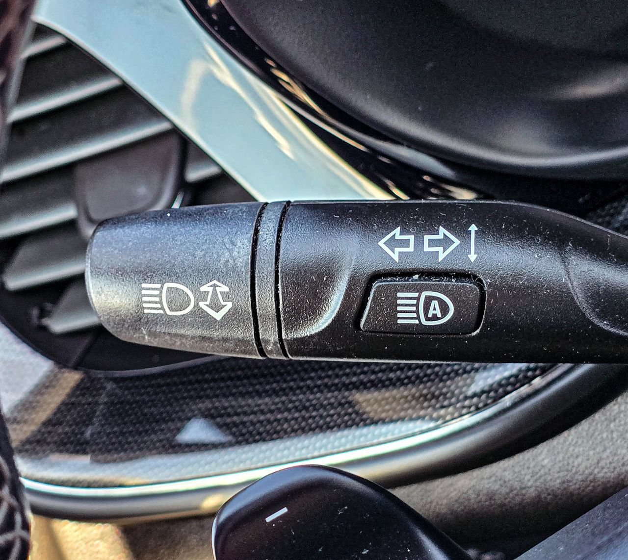 Used 2022 Buick Envision Essence w/ Safety Package AWD/4WD image 24
