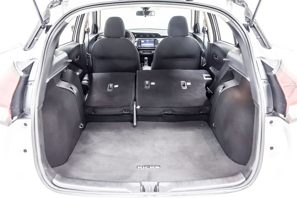 Used 2021 Nissan Kicks SV w/ Exterior Package FWD image 37