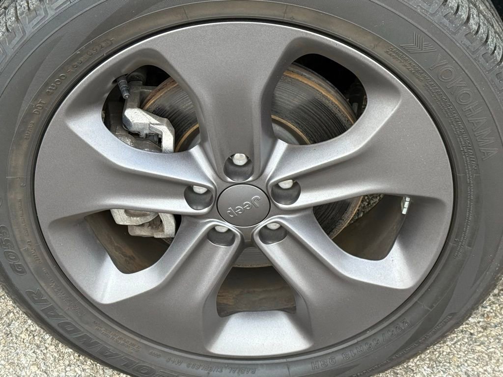 Used 2022 Jeep Compass Latitude image 10