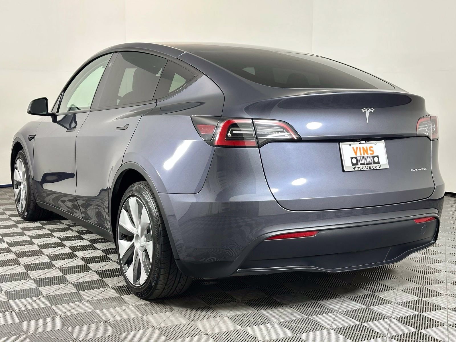 Used 2023 Tesla Model Y Long Range AWD/4WD image 36