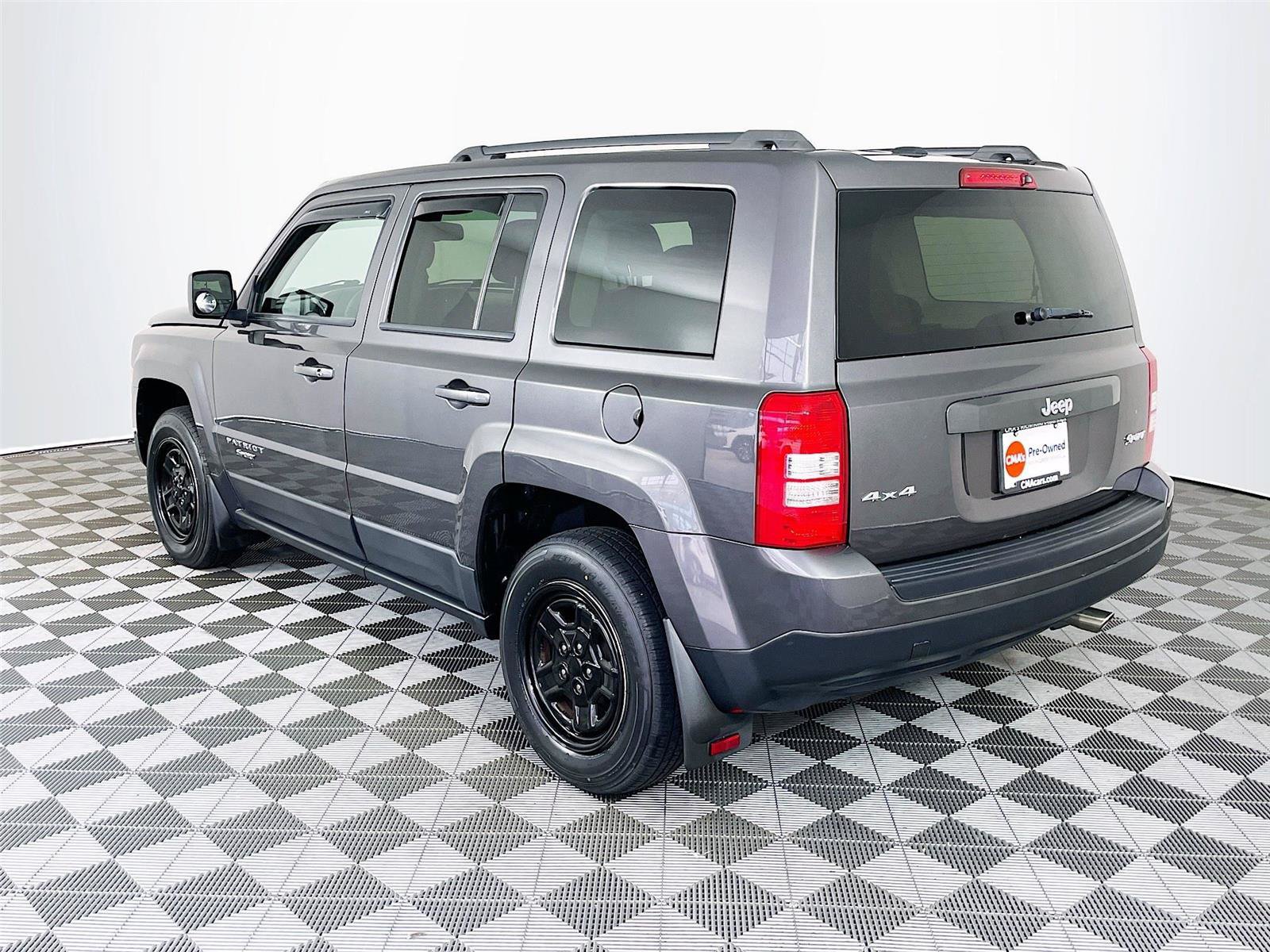 Used 2017 Jeep Patriot Sport w/ Power Value Group AWD/4WD image 6