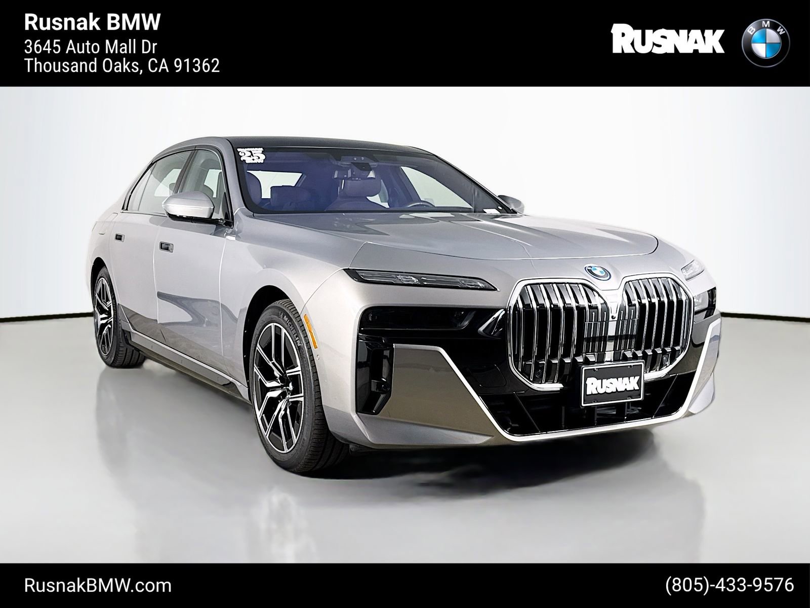 Used 2025 BMW 750e xDrive w/ Executive Package image 1