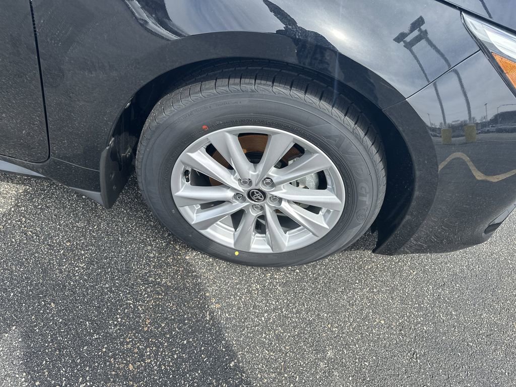 New 2026 Toyota Corolla SE FWD image 12