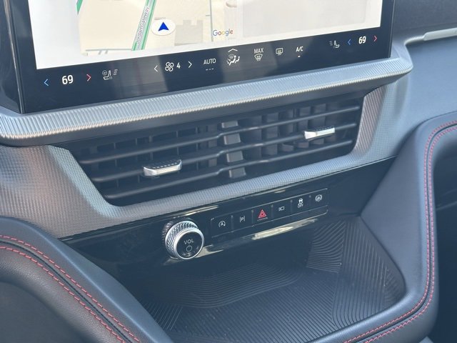 Used 2025 Ford Explorer ST-Line w/ ST-Line Street Pack image 11