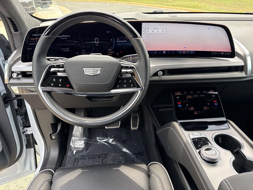 Used 2026 Cadillac Vistiq Platinum w/ LPO, Floor Liner Package AWD/4WD image 31